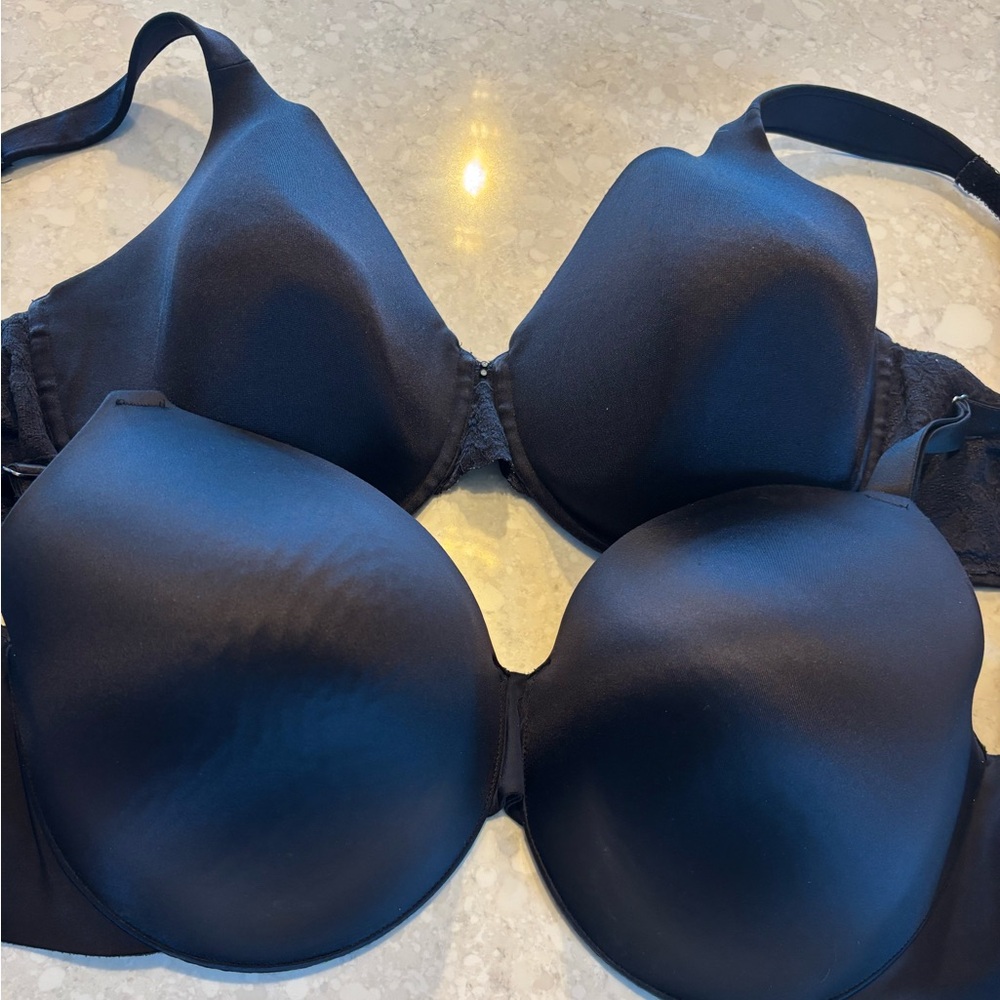 Soma Bra LOT of 2 Black T-Shirt Bras includes Second Smooth Bra